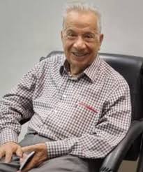 جناب آقای دکتر حاج حسن ساکی، پزشک حاذق و متعهد و یکی از موسسین بیمارستان آپادانا درگذشت